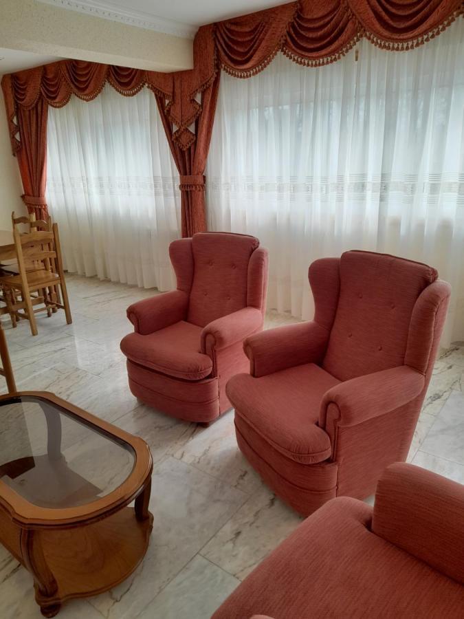 Hotel Os Carballos Сіґуейро Екстер'єр фото