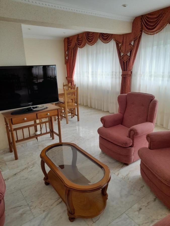 Hotel Os Carballos Сіґуейро Екстер'єр фото